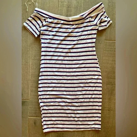 Off Shoulder Dress NWT - Picture 3 of 3